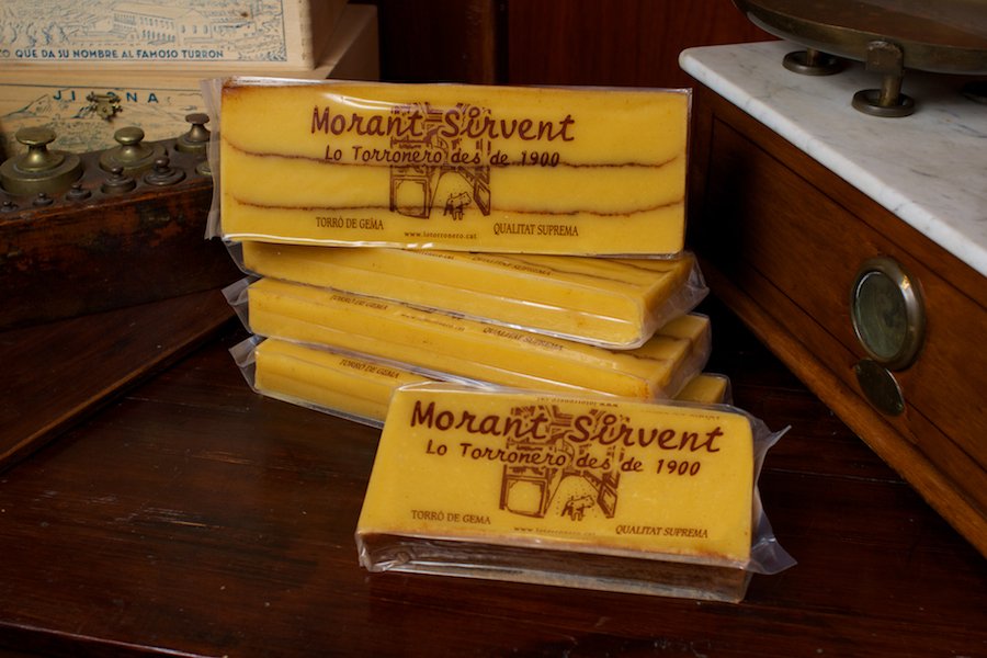 TURRÓN DE YEMA