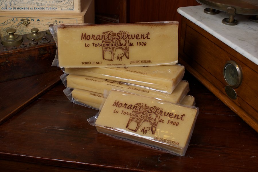TURRÓN DE NIEVE (MAZAPÁN)
