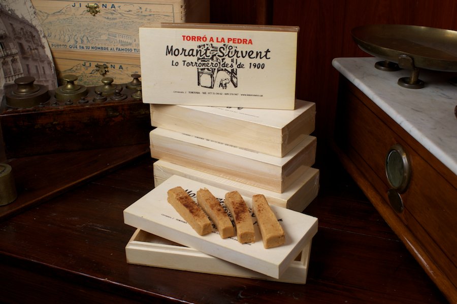 TURRÓN A LA PIEDRA